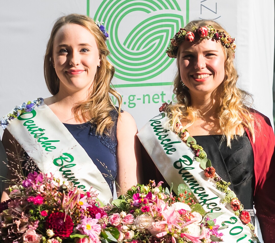 Wer will Nachfolgergin von Lea Ehlers, der Deutschen Blumenfee 2018/2019, und Lisa Bartels, ihrer Vorgängerin werden?