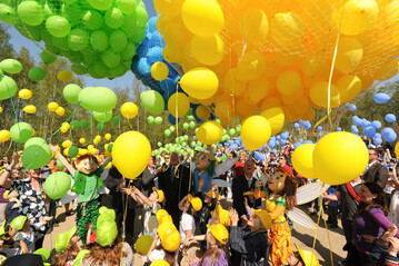 2011 Luftballons gaben den Startschuss fr die feierliche Erffnung der Landesgartenschau