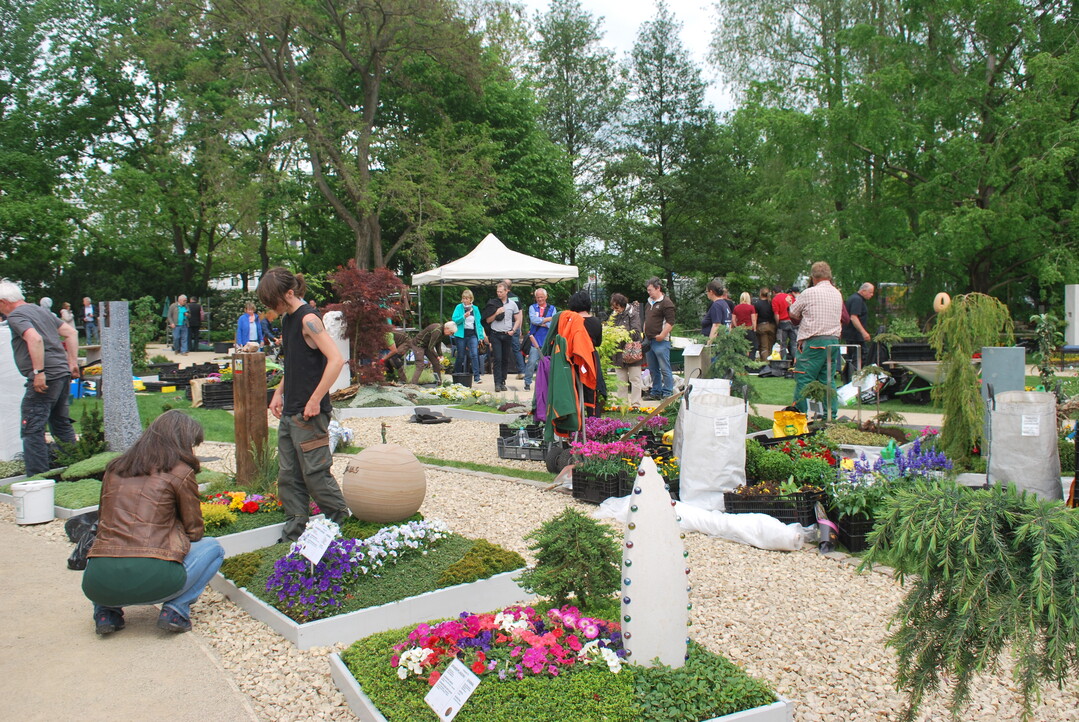 Arbeiten auf einer Gartenschau wie hier in Berlin bedeutet auch, viele Fragen der Besucher zu beantworten.