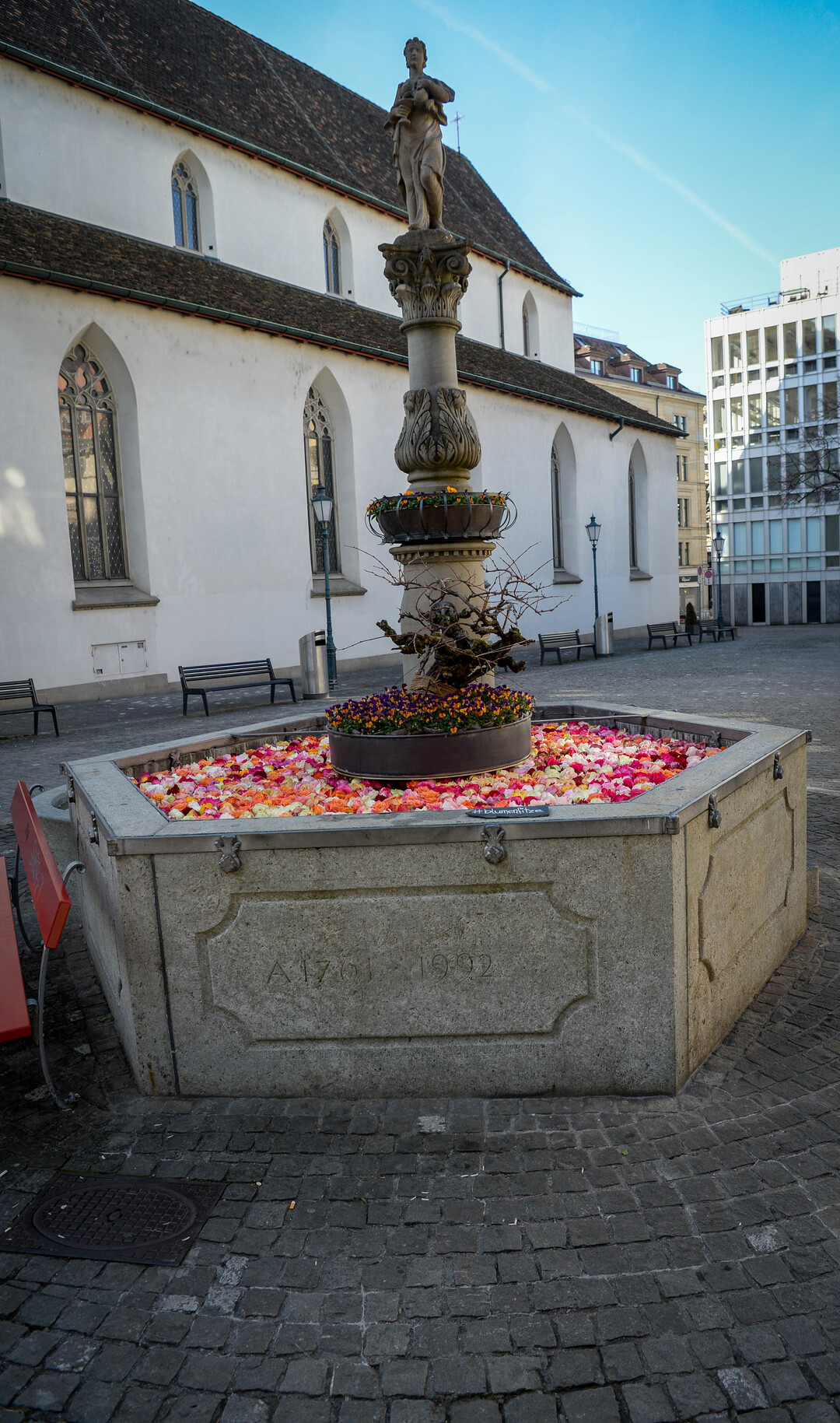   Rosenbrunnen in der Altstadt, 29. Mrz bis 5. April 2021