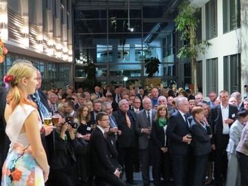 Rund 300 Gste aus Politik und dem Gartenbau nahestehenden Institutionen waren zum Parlamentarischen Abend am 25. September nach Berlin gekommen.