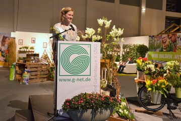 Die Deutsche Blumenfee Corina Krause