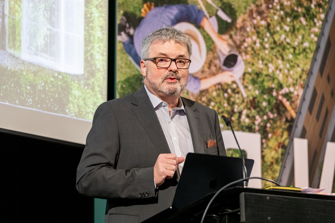 Dr. Peter Wst berbrachte die Glckwnsche des BHB.