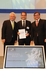 (v. l.) Minister Martin Zeil, Preisträger Matthias Ziegler, Juror Ralf Broschulat