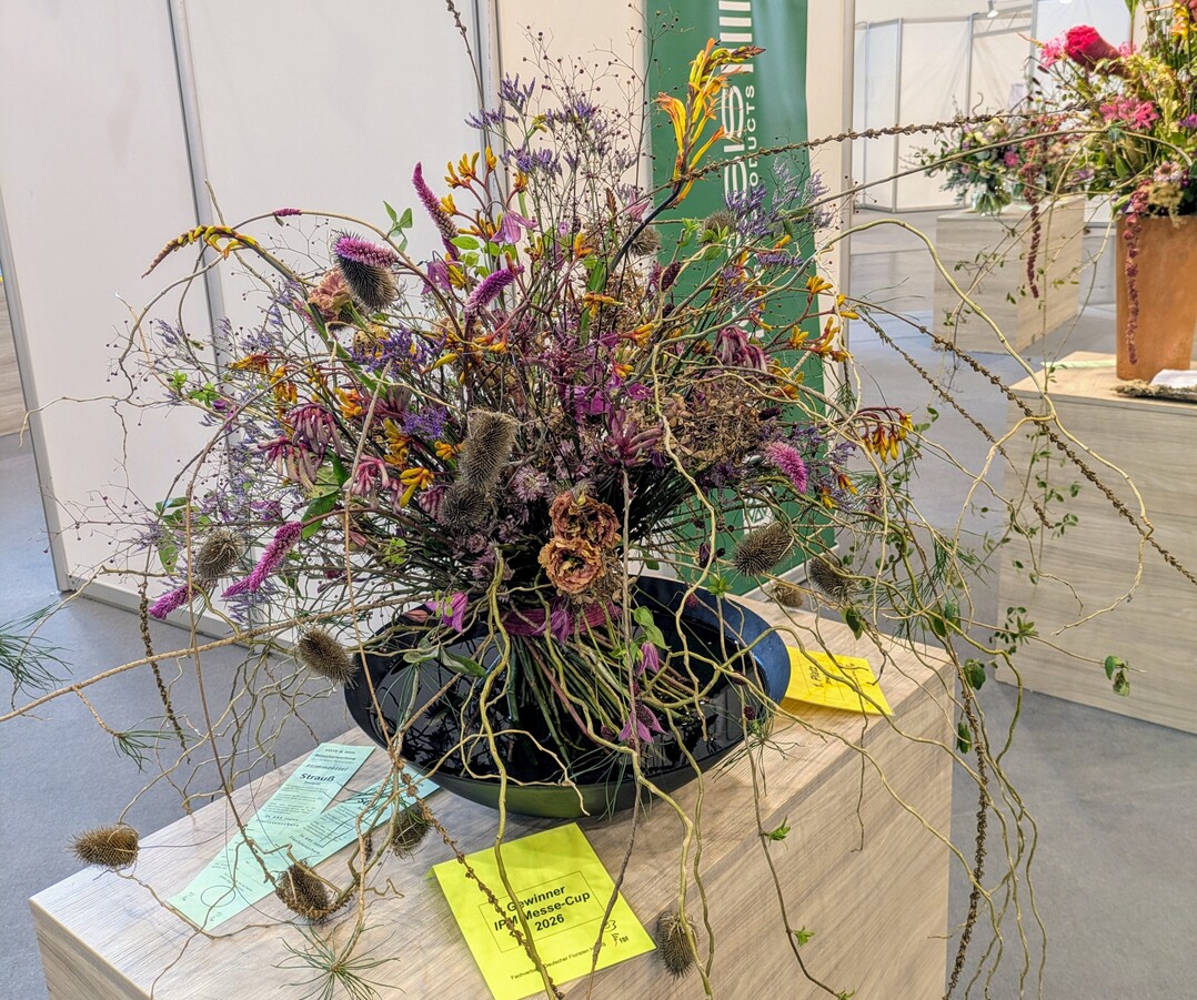 Die Kategorie �Stauߓ gewann B�rbel Grzenia vom Gartencenter Wansing in Borken und ihrem Werkst�ck �Natur pur� mit 98 Punkte.