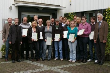 Teilnehmer und Referenten des Seminars Zertifizierter Raumbegrner in der Bildungssttte
Gartenbau Grnberg. 