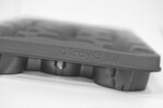 TrayC wurde offiziell als Kreislauf-Palette entwickelt, besteht zu 100 Prozent aus recyceltem Polystyrol und deckt alle gängigen Topfgrößen ab.