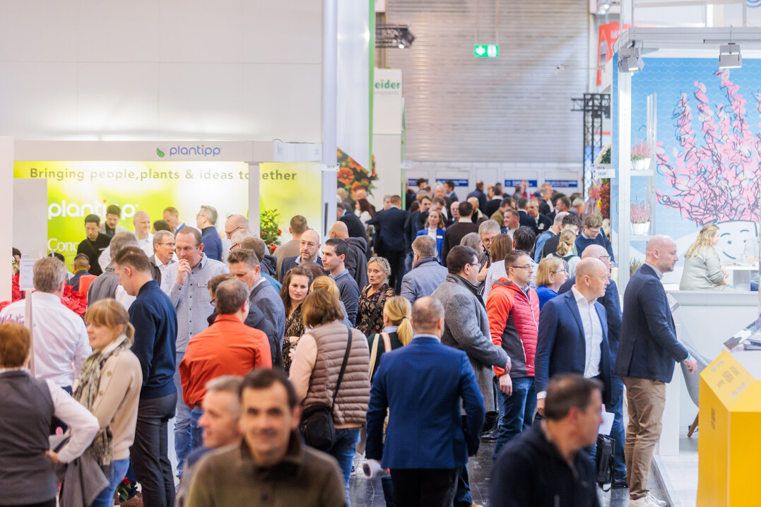 The second day of the fair was very well attended. The exhibitors were pleased with the full halls and many interesting discussions.