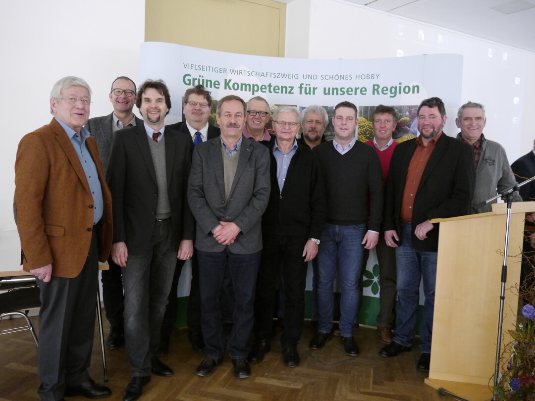 Der neu gewhlte Vorstand (von links): Gerhard Brutigam, Jrg Schneider, Lutz Grille, Bernd Haase, Prsident Dr. Klaus Henschel, Heinz-Peter Frehn, Reinhard Mich, Thomas Brcker, Paolo Dallago, Jrgen Jakobs, Dr. Andreas Wobar und Karsten Prfer.