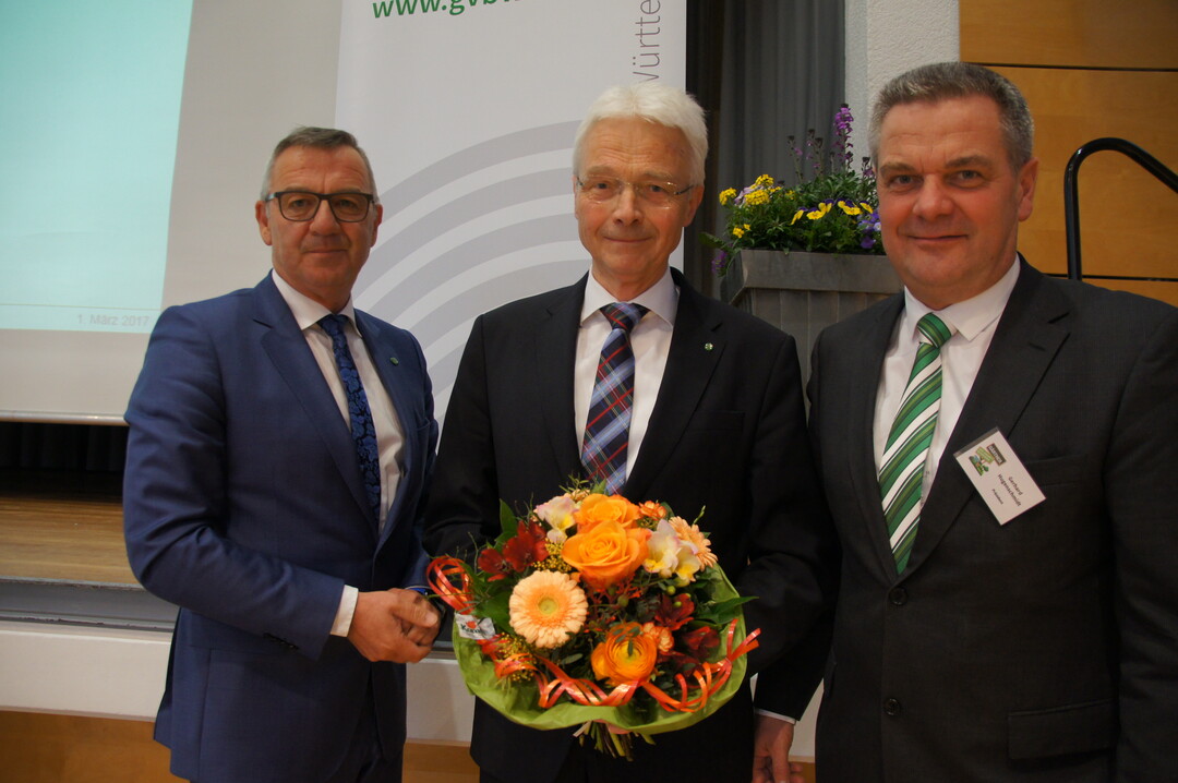v.l.n.r: Vizeprsident Jrgen Mertz, Vizeprsident Hartmut Weimann, Prsident Gerhard Hugenschmidt