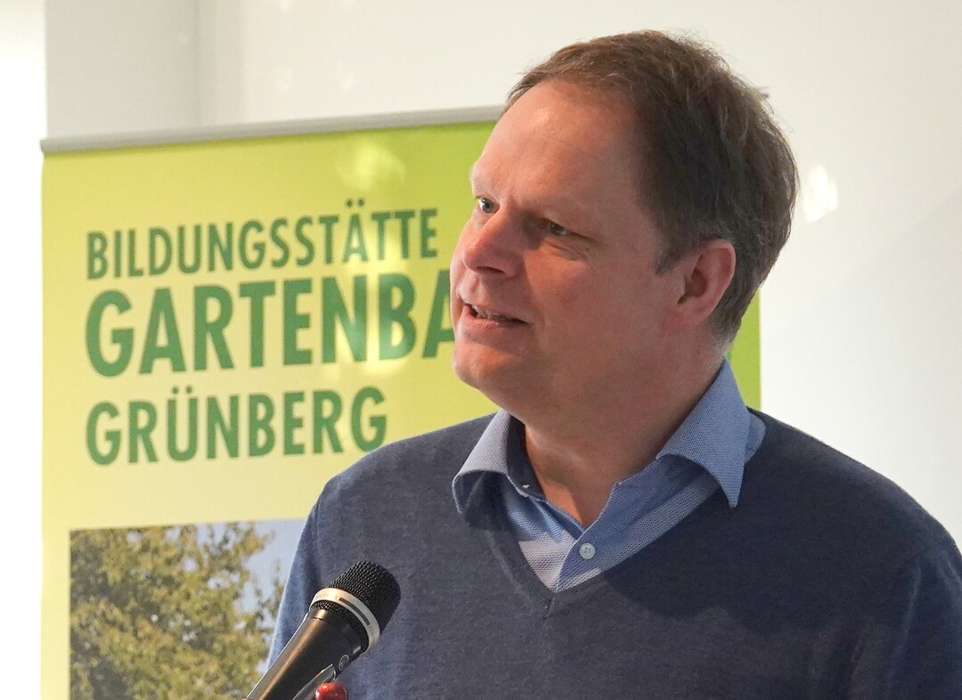 Nach Staudenmischpflanzungen folgen im Arbeitskreis Pflanzenverwendung nun Module in den aktuellen Versuchen an verschiedenen Standorten, berichtete Prof. Cassian Schmidt.