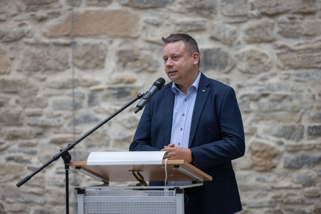   Ulrich Haage, Prsident des Landesverbandes Gartenbau Thringen, bei der Wiedererffnung des Gartenbaumuseums in Erfurt.