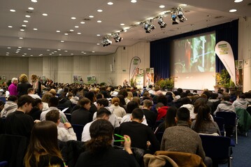  Unter dem Motto I LOVE GREEN  Tag der Ausbildung informierten sich rund 450 Schler ber den Beruf des Grtners und des Floristen.