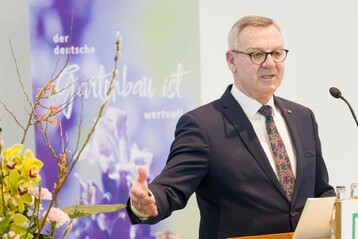 Beim Erweiterten Prsidium am 19. Januar 2023 in Berlin verwies ZVG-Prsident Jrgen Mertz auf die Hindernisse und Herausforderungen fr die grtnerischen Betriebe, die fast ausschlielich zum Mittelstand zhlen.
