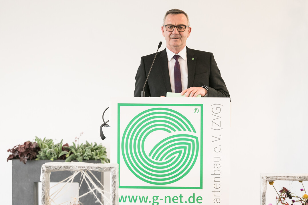 ZVG-Prsident Jrgen Mertz betonte die Vitalitt und zukunftsorientierte Wirtschaft des Gartenbaus.